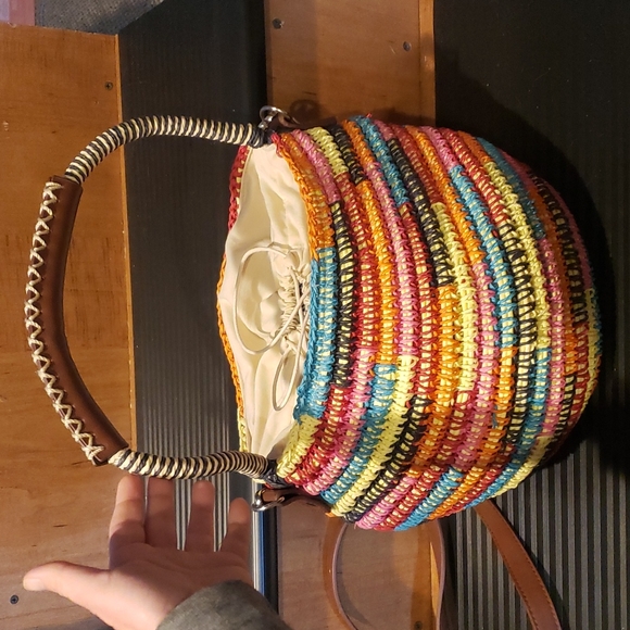 Chic boho style colorful woven bag - Picture 2 of 10